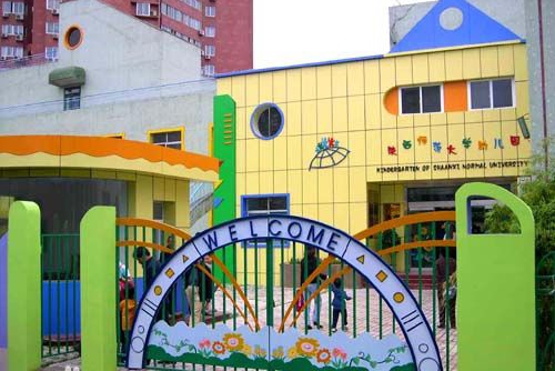 佳裕公司專業學校，幼兒園食堂承包,安全,衛生,學校首選