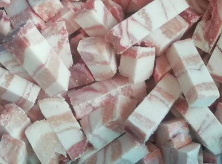 學(xué)校食堂承包：大家覺得新鮮豬肉會更好，其實吃冷凍肉也有四大好處